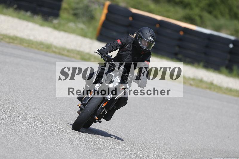 /Archiv-2025/09 22.04.2025 Cornu Master School ADR/gruen-vert/25